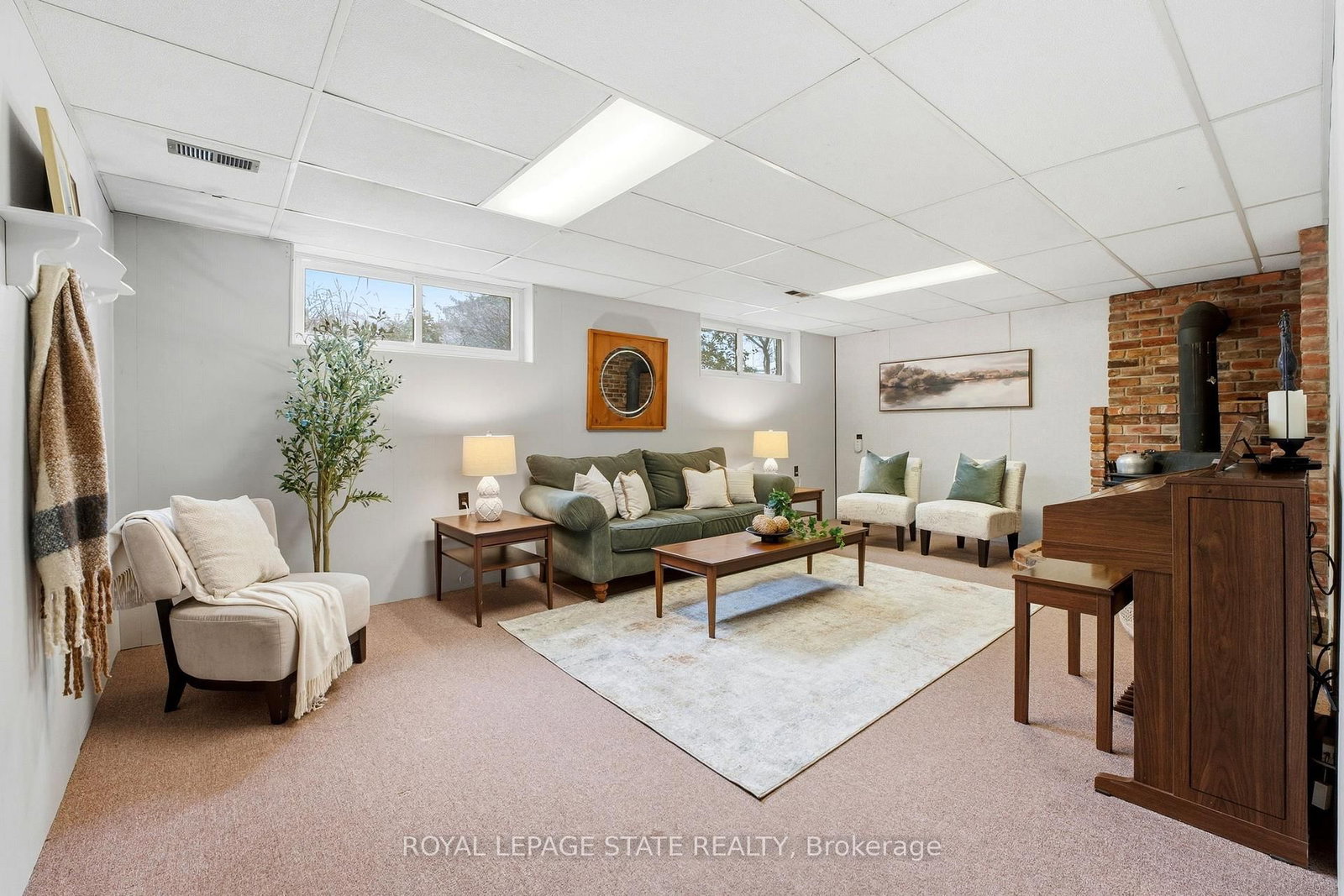 Detached House for sale at 347 Clarendon Drive, Hamilton, Ontario, L9G 2Y9 - Ancaster - MLS: X12845468