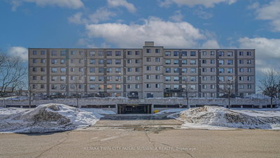 610 - 18 Holborn Crt | Kitchener | Image