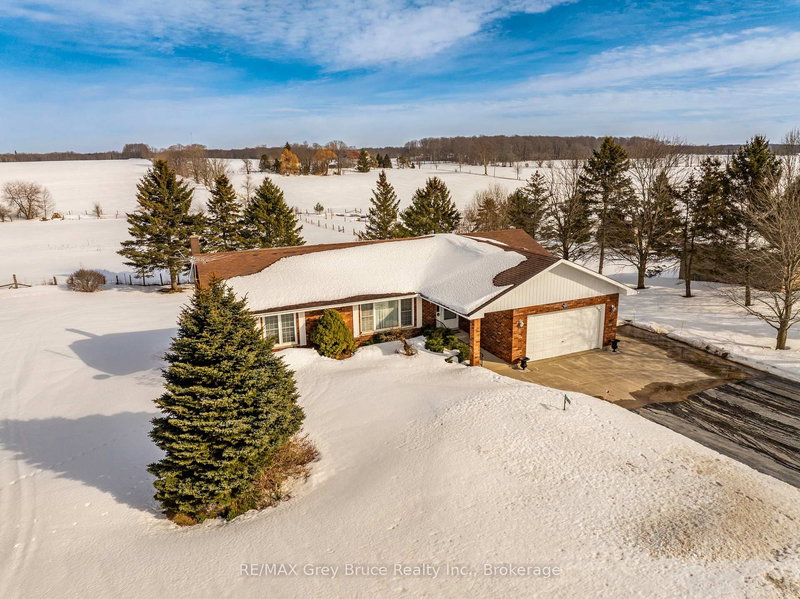 home for sale on 137531 7th Concession