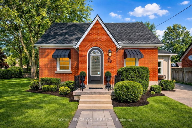 78 Stirling Avenue S