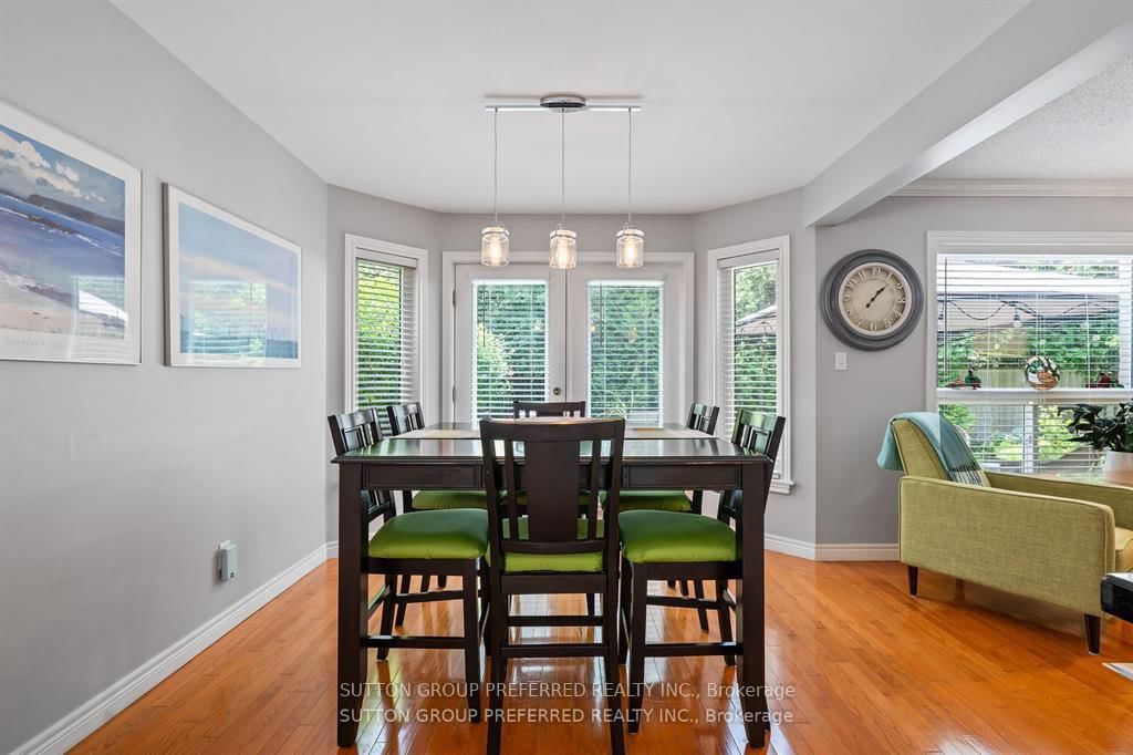 Detached House for sale at 623 Thornwood Court, London North, Ontario, N6H 5J5 - North P - MLS: X12845704