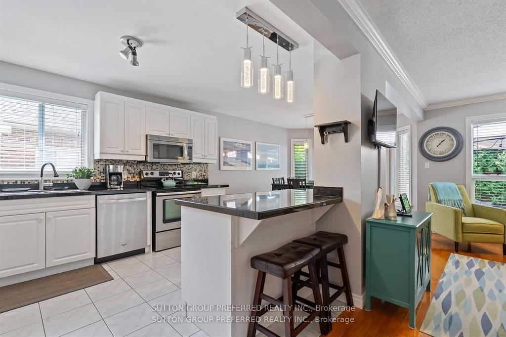 Detached House for sale at 623 Thornwood Court, London North, Ontario, N6H 5J5 - North P - MLS: X12845704