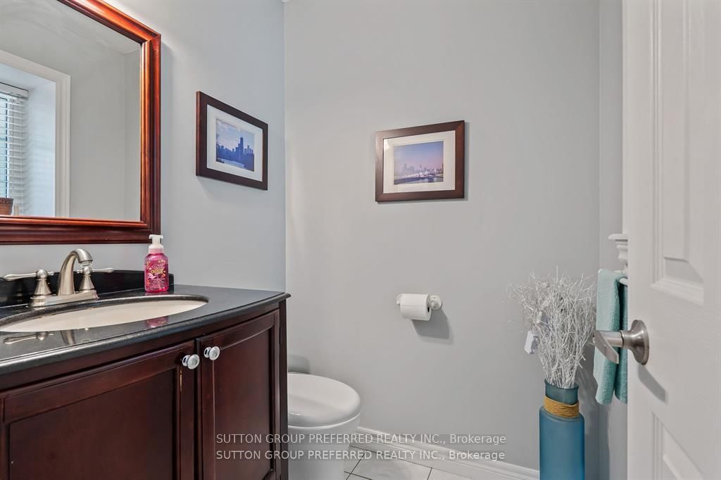 Detached House for sale at 623 Thornwood Court, London North, Ontario, N6H 5J5 - North P - MLS: X12845704