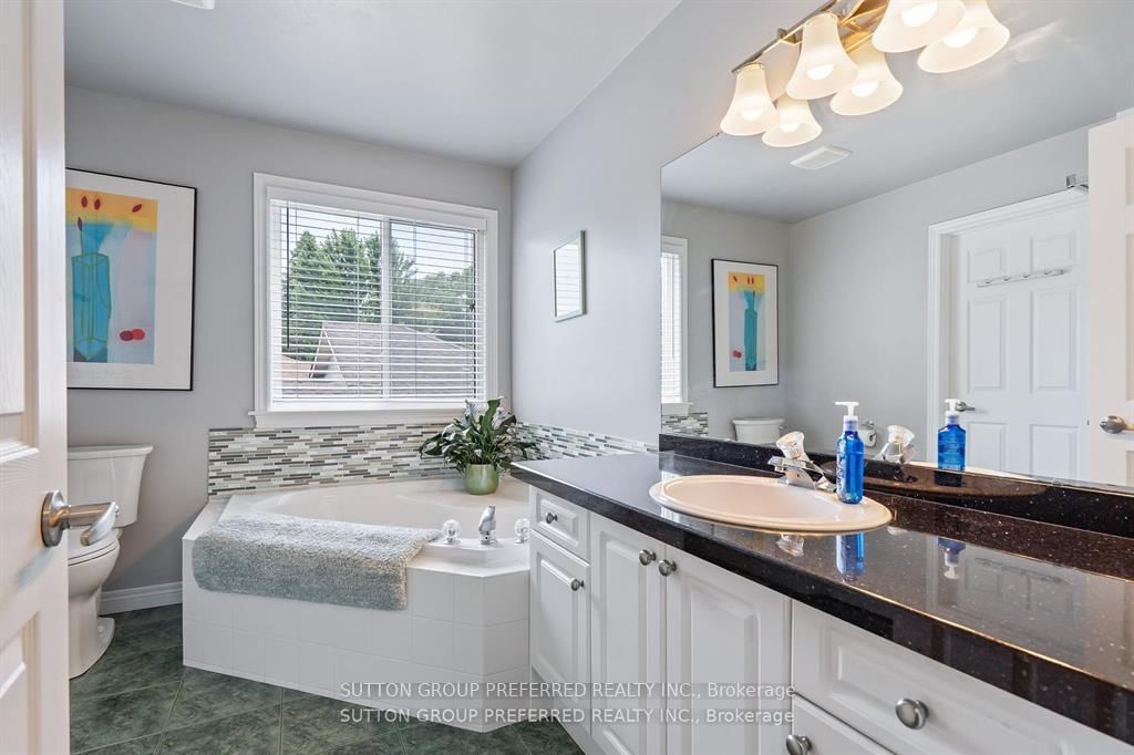 Detached House for sale at 623 Thornwood Court, London North, Ontario, N6H 5J5 - North P - MLS: X12845704