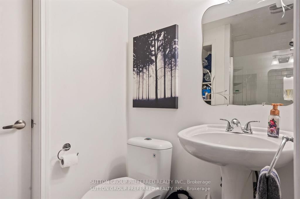 Detached House for sale at 623 Thornwood Court, London North, Ontario, N6H 5J5 - North P - MLS: X12845704