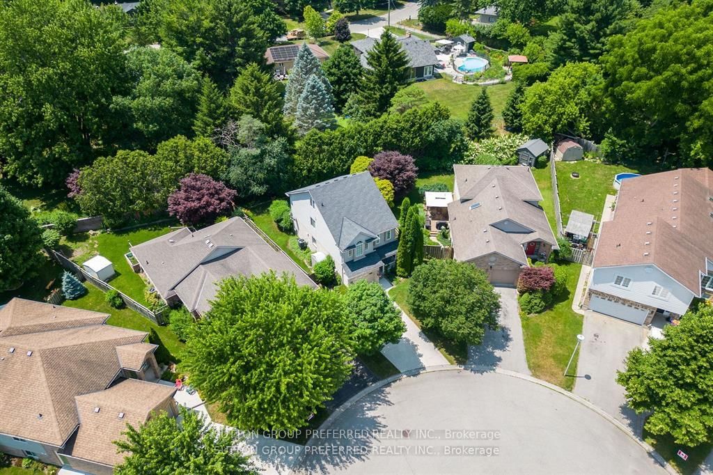 Detached House for sale at 623 Thornwood Court, London North, Ontario, N6H 5J5 - North P - MLS: X12845704