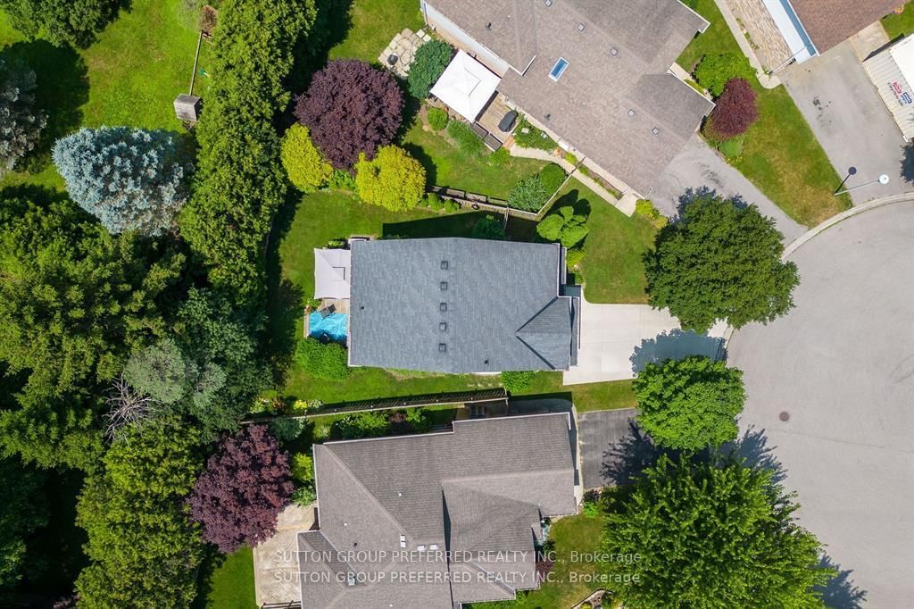 Detached House for sale at 623 Thornwood Court, London North, Ontario, N6H 5J5 - North P - MLS: X12845704