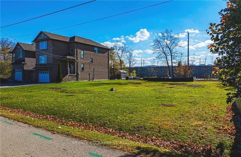 7 Trillium Ave, Hamilton, L8E 5E1 | Image 3