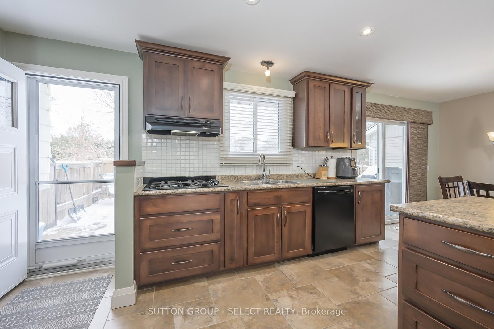 Detached House for sale at 99 Inverary Crescent, London North, Ontario, N6G 3L7 - North I - MLS: X12846004