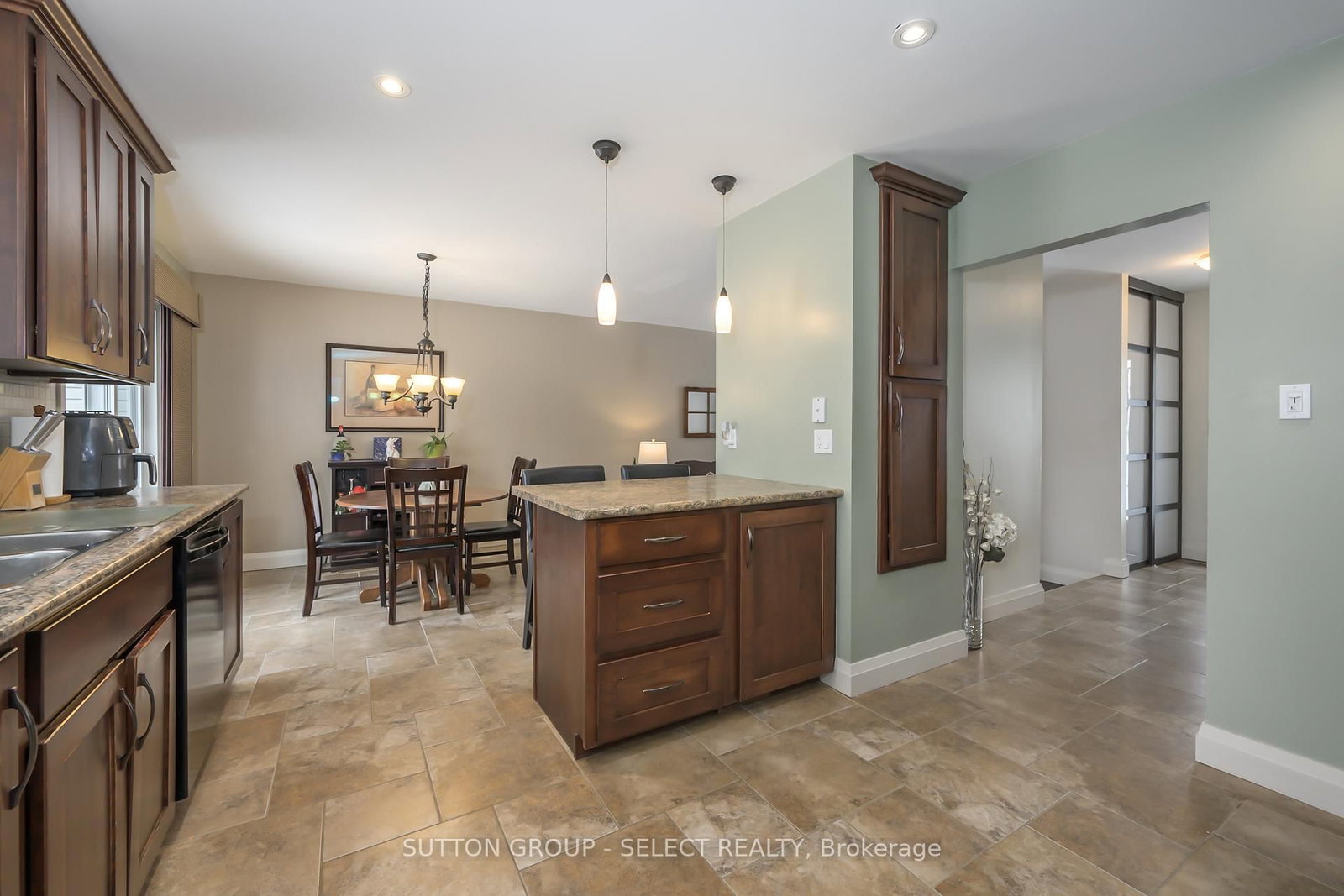 Detached House for sale at 99 Inverary Crescent, London North, Ontario, N6G 3L7 - North I - MLS: X12846004