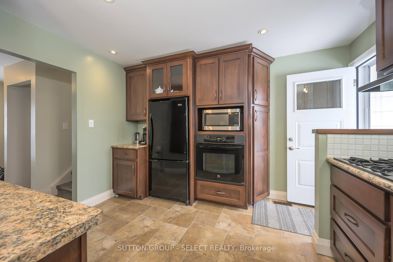 Detached House for sale at 99 Inverary Crescent, London North, Ontario, N6G 3L7 - North I - MLS: X12846004