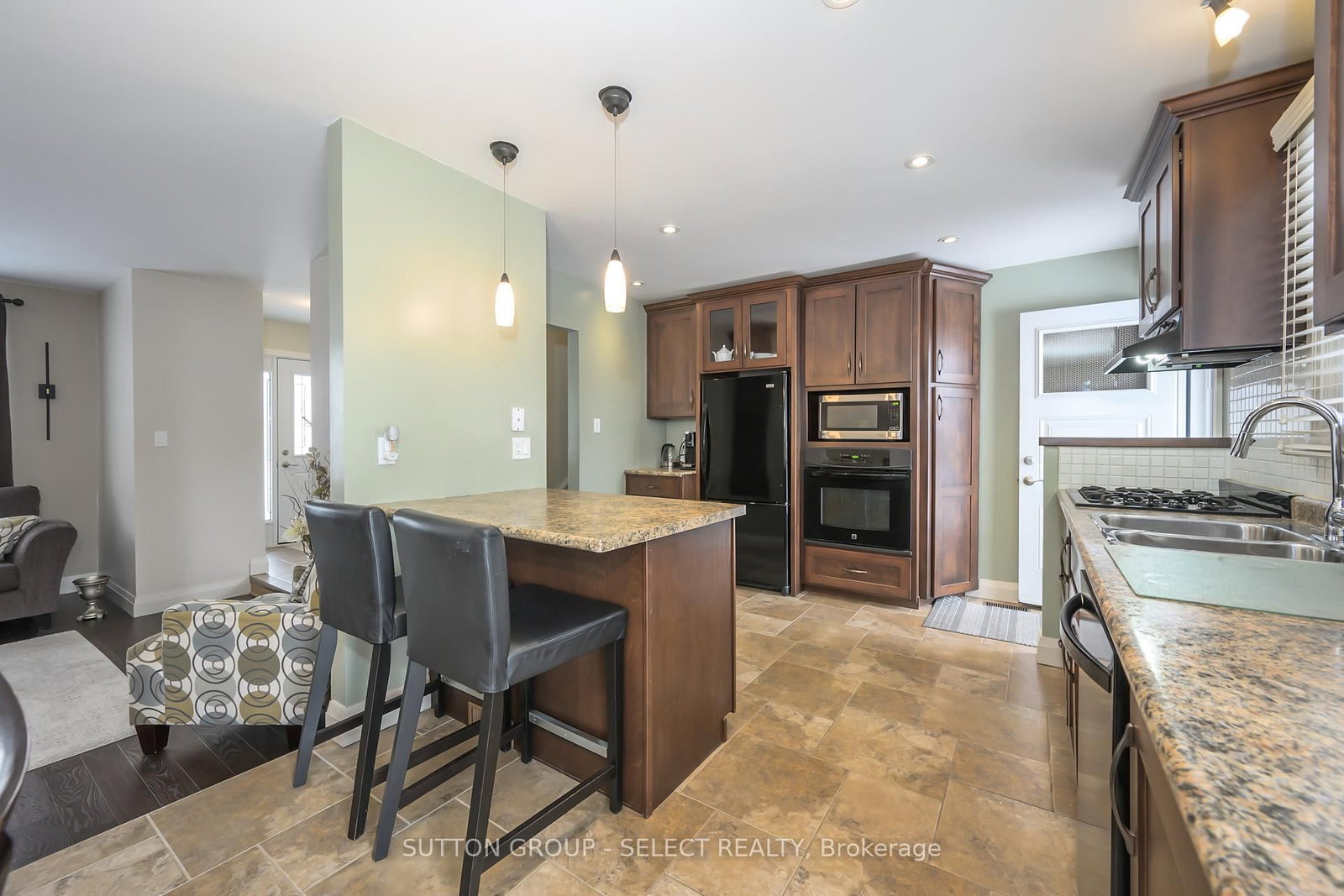 Detached House for sale at 99 Inverary Crescent, London North, Ontario, N6G 3L7 - North I - MLS: X12846004