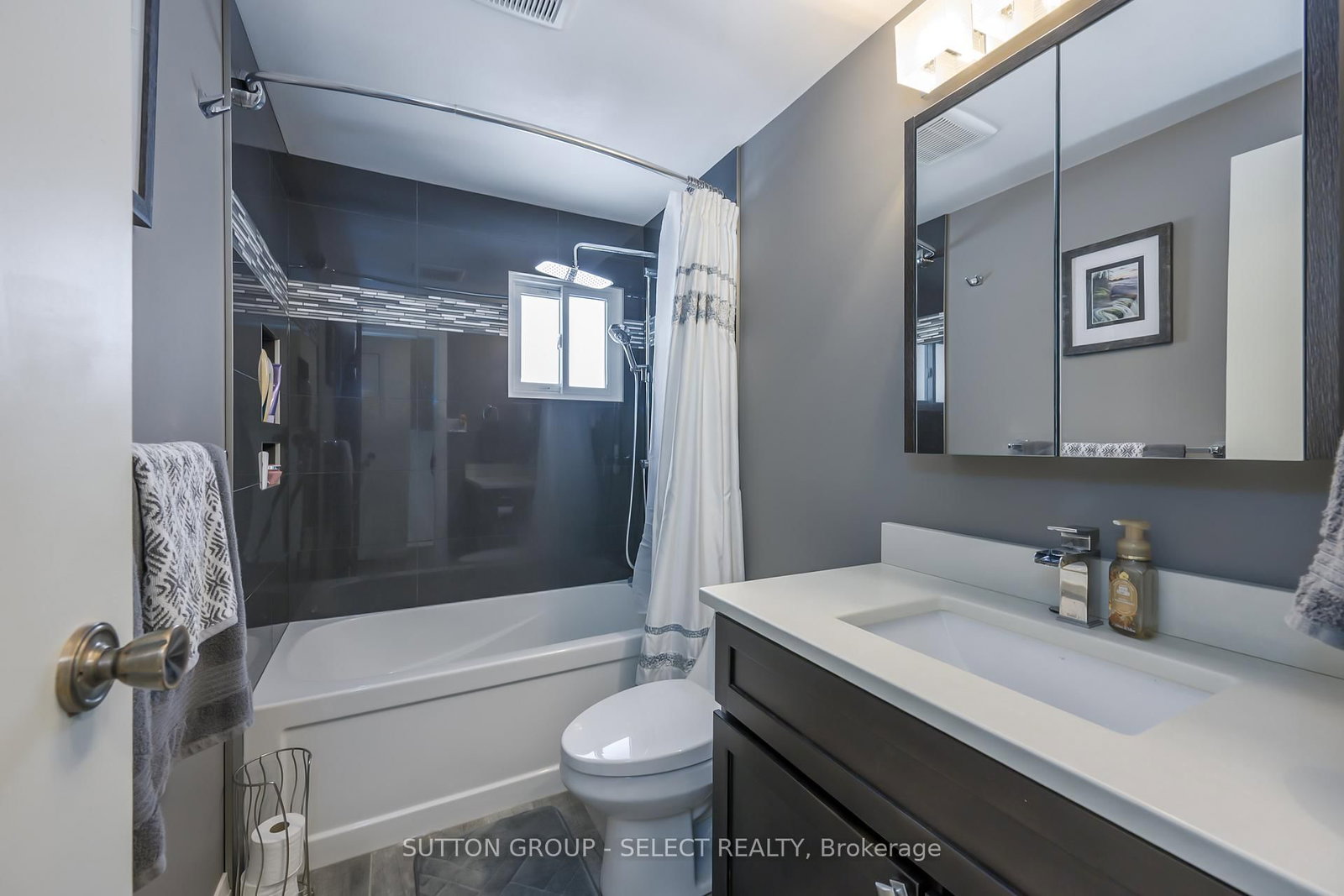 Detached House for sale at 99 Inverary Crescent, London North, Ontario, N6G 3L7 - North I - MLS: X12846004