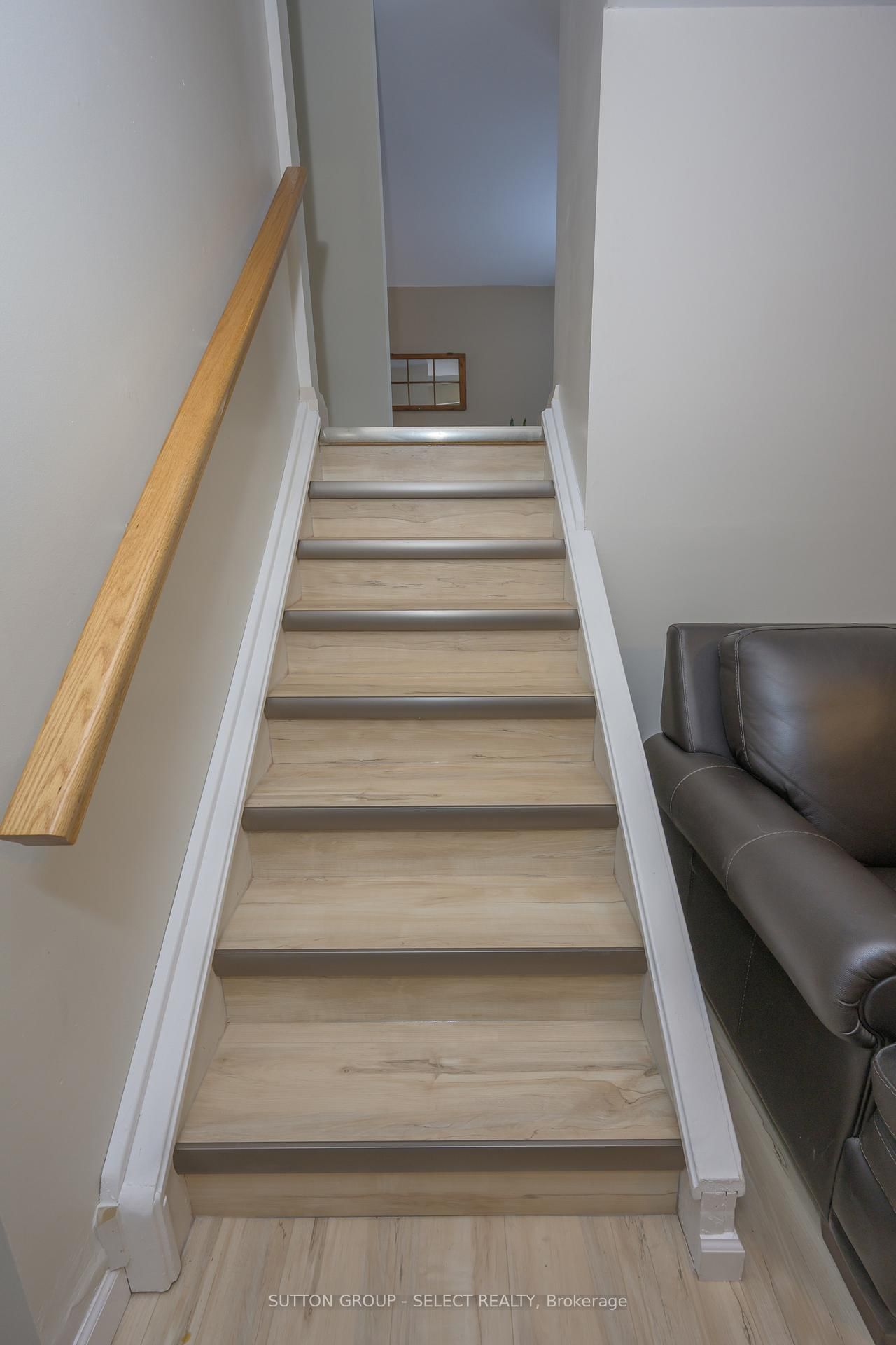 Detached House for sale at 99 Inverary Crescent, London North, Ontario, N6G 3L7 - North I - MLS: X12846004