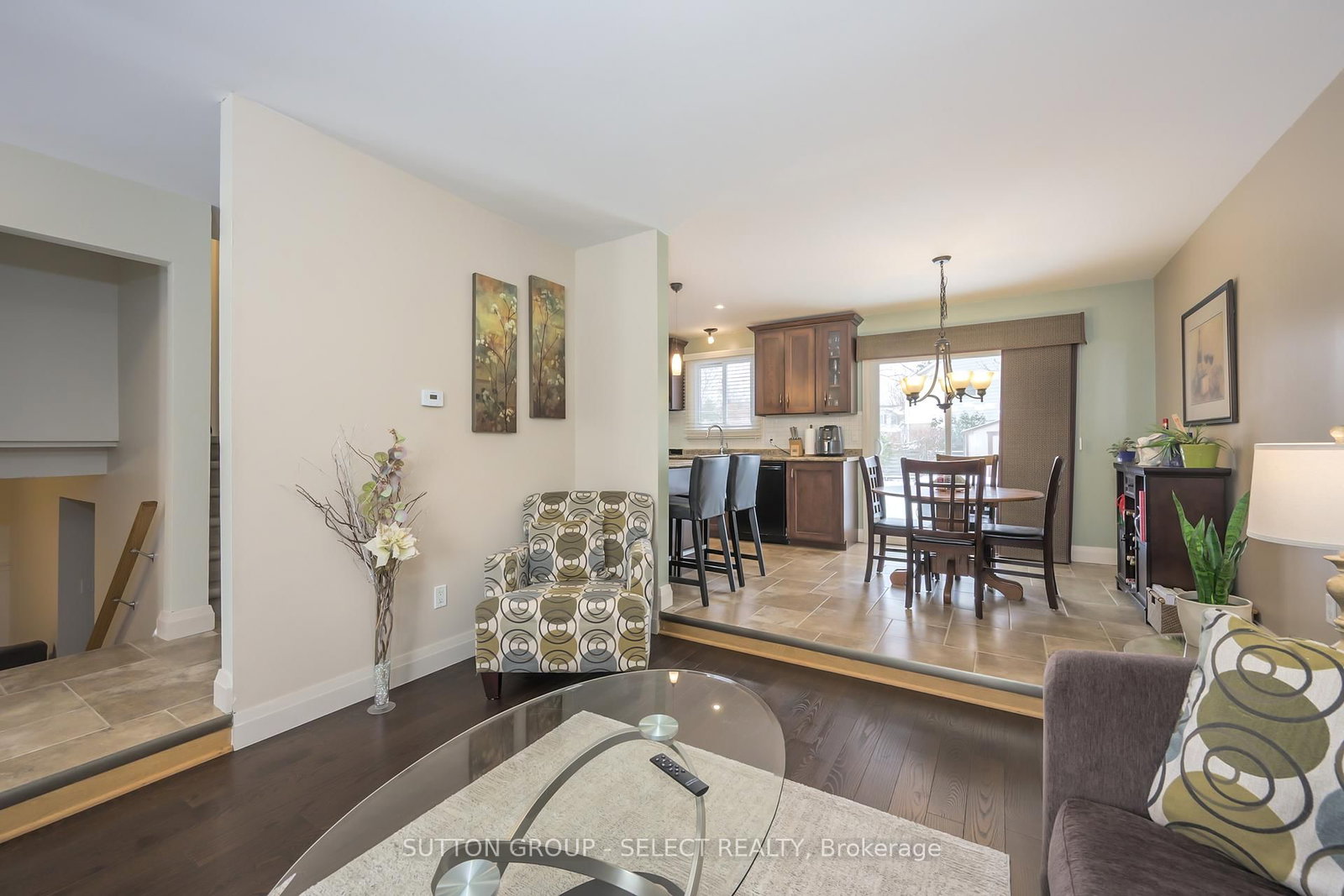 Detached House for sale at 99 Inverary Crescent, London North, Ontario, N6G 3L7 - North I - MLS: X12846004