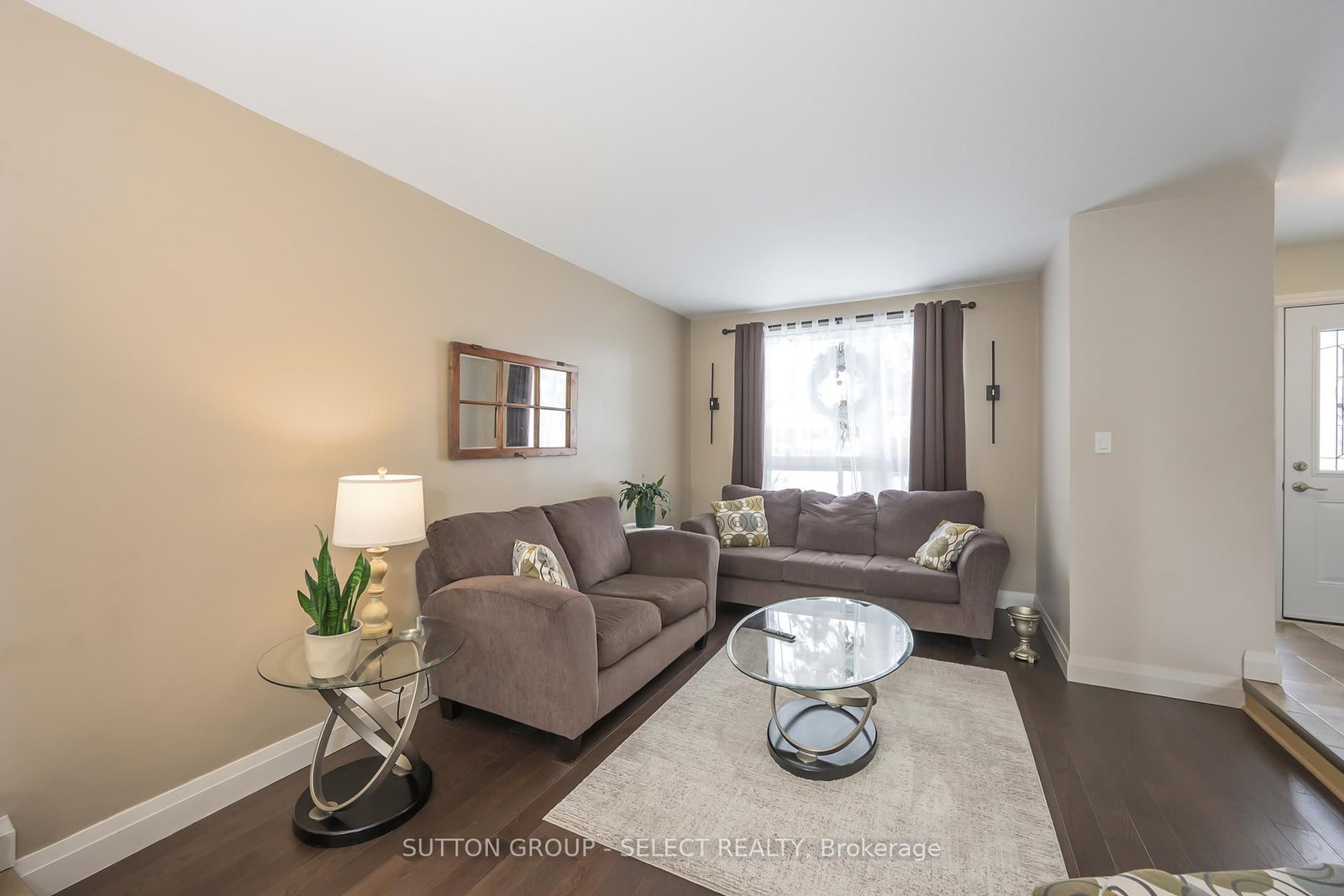 Detached House for sale at 99 Inverary Crescent, London North, Ontario, N6G 3L7 - North I - MLS: X12846004