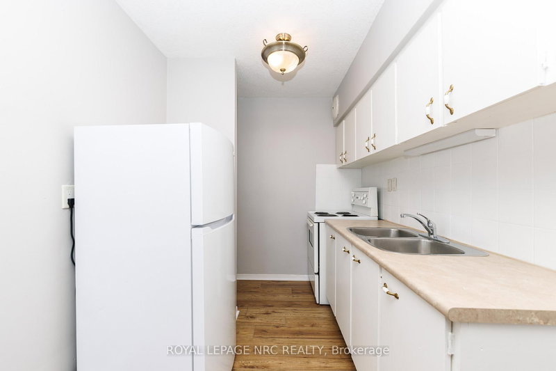 36 - 452 Carlton St, St. Catharines, L2M 4X1 | Image 3