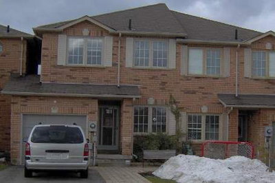 Townhouse sold at 15 Bruce Crescent, Barrie, Ontario, L4N8T8 - Bayshore - MLS: X1284624