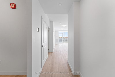 505-461 Green Road, Hamilton, Ontario image-0-3