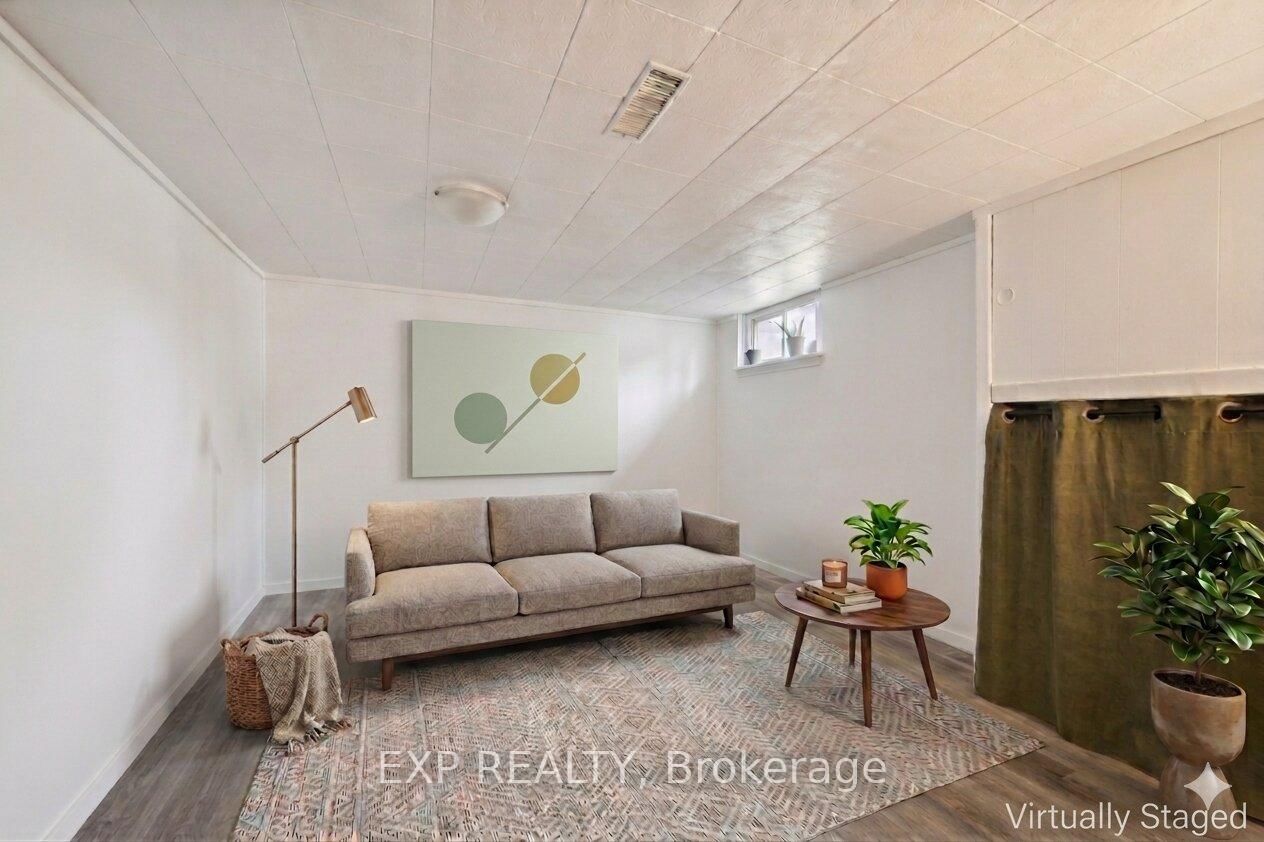 253 Sydney Street S - Photo 42