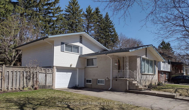 132 Forest Hill Dr, Kitchener, N2M 4G3 | Image 2