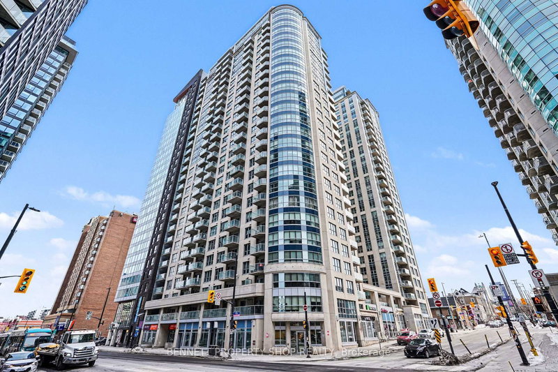 home for sale on 2005-242 Rideau Street