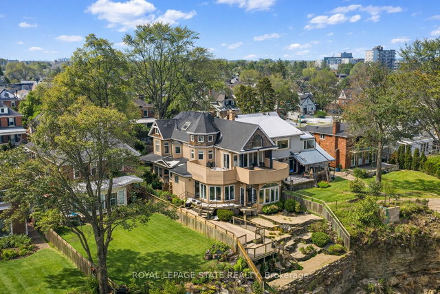 91 Mountain Park Avenue