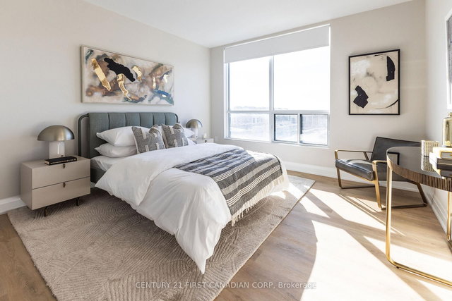 1401 - 4286 King Street E