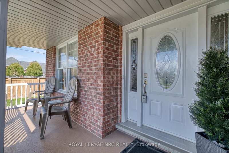 3399 Cardinal Dr, Niagara Falls, L2H 3A6 | Image 3