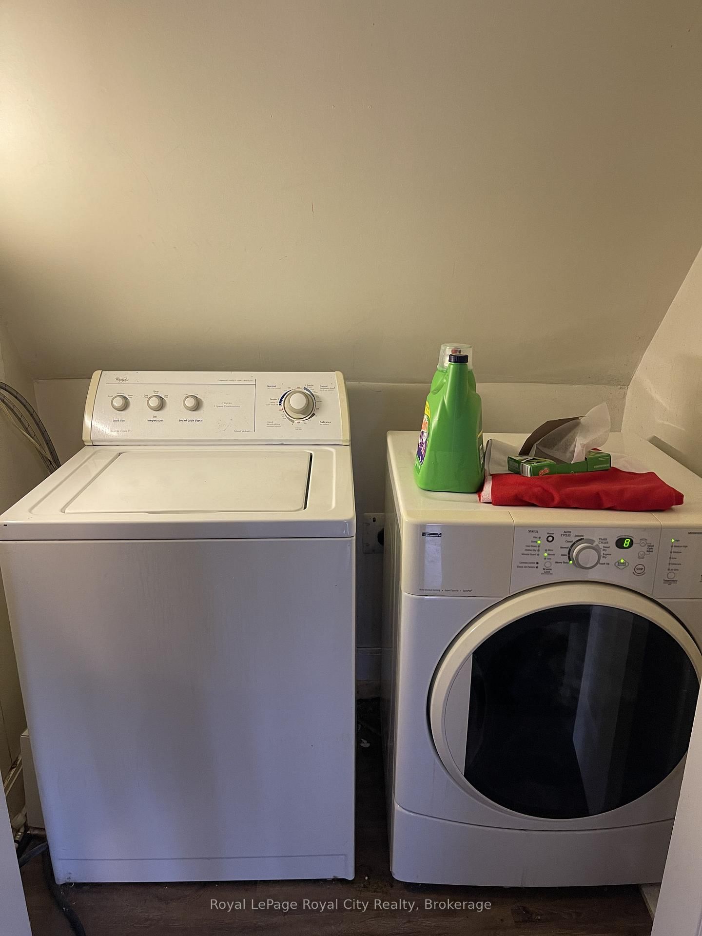 563 Woolwich Street, Unit 1 - Photo 7