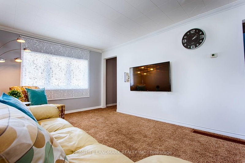 6548 Montrose Rd, Niagara Falls, L2H 1M2 | Image 3