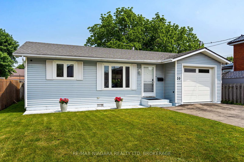 39 Pine St, Port Colborne, L3K 3N6 | Image 2