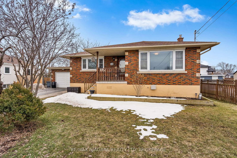 506 Main St W, Port Colborne, L3K 3W6 | Image 2