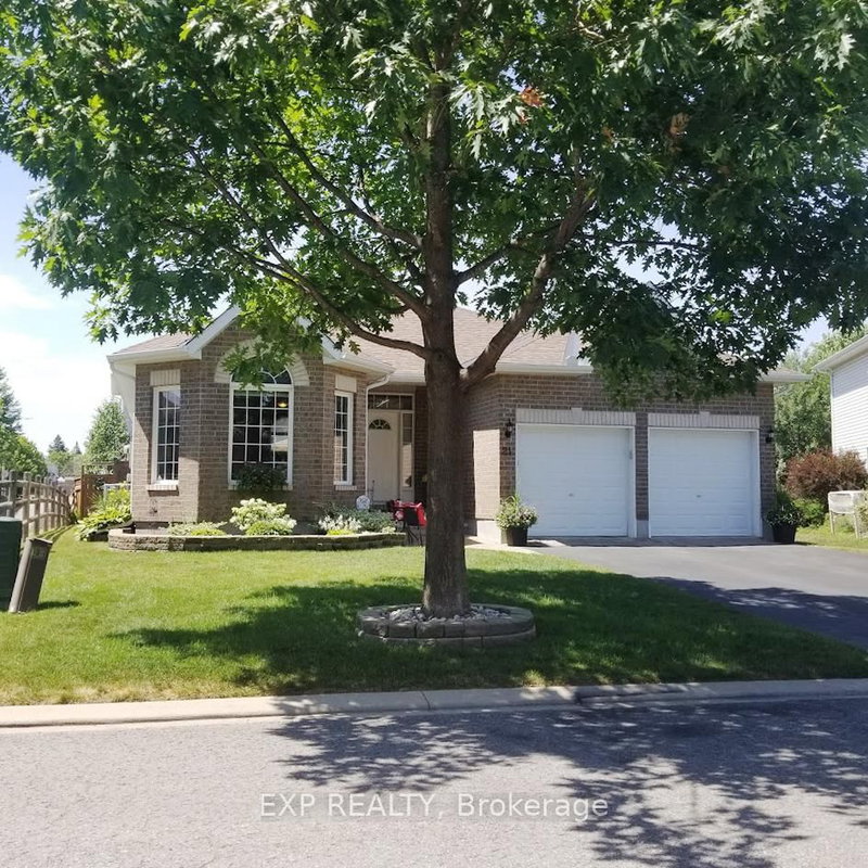 home for lease on 21 Kettlewell Way S