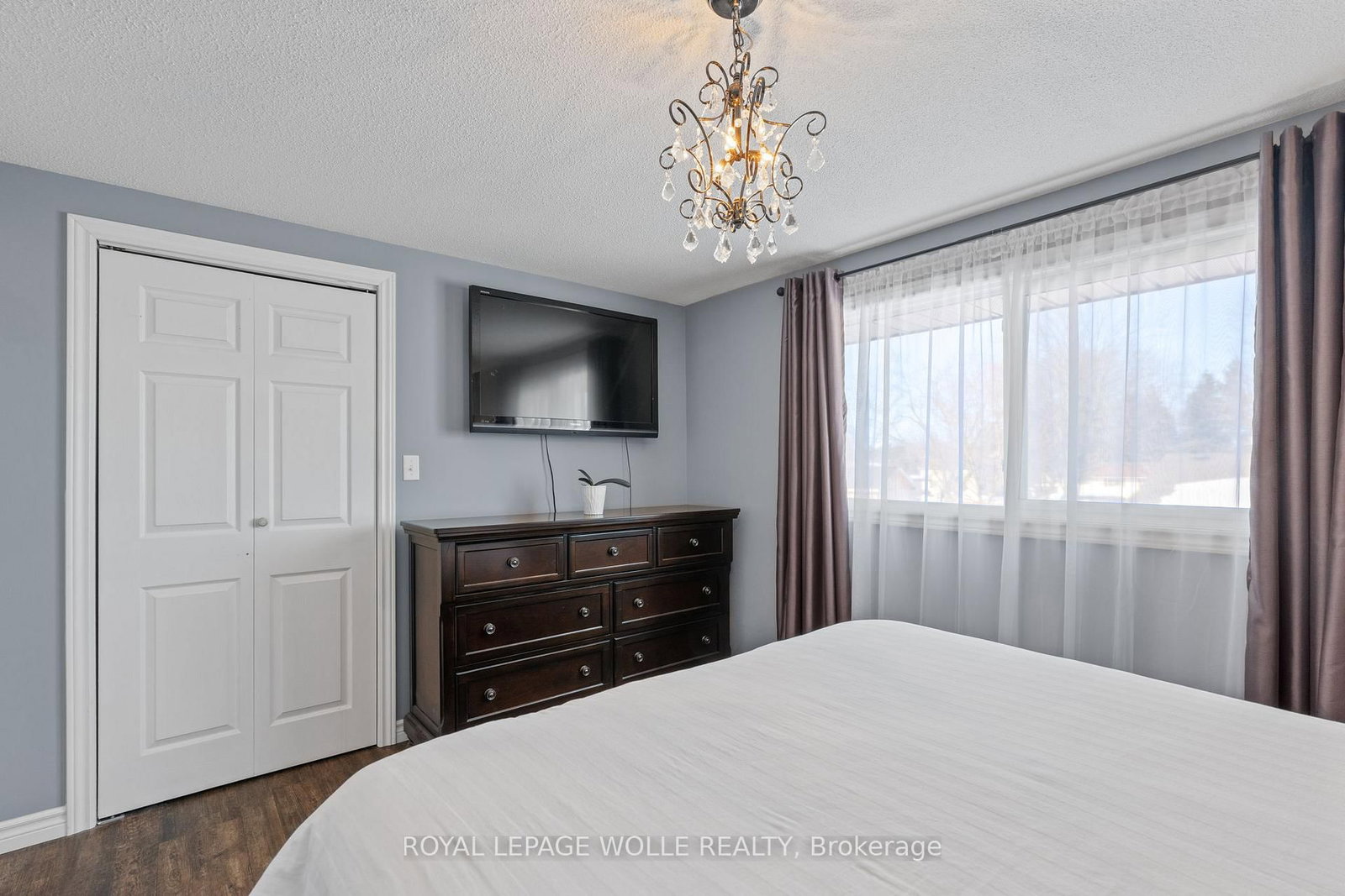 Detached House for sale at 218 ARRIS Crescent, West Perth, Ontario, N0K 1N0 - Mitchell - MLS: X12847742