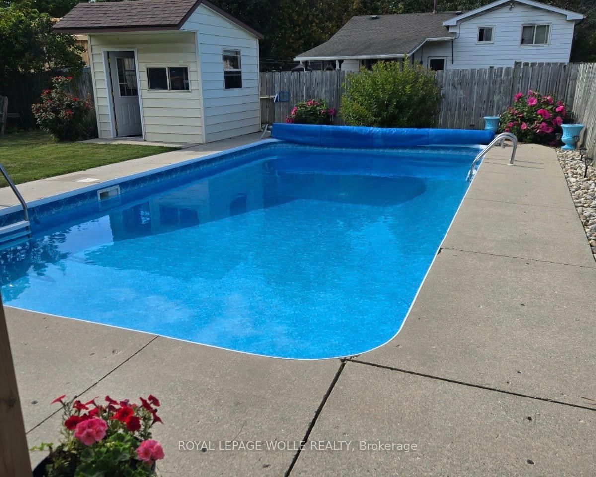 Detached House for sale at 218 ARRIS Crescent, West Perth, Ontario, N0K 1N0 - Mitchell - MLS: X12847742