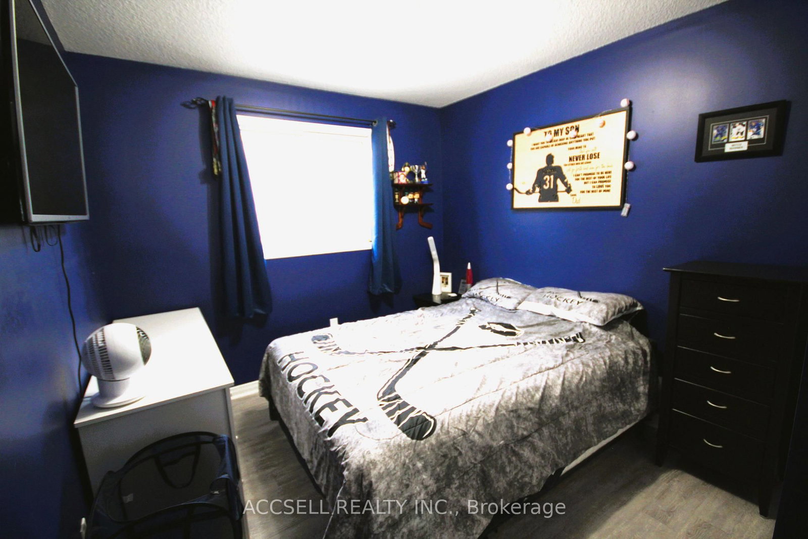 Detached House for sale at 635 Highview Drive, St. Thomas, Ontario, N5R 5E7 - St. Thomas - MLS: X12847770