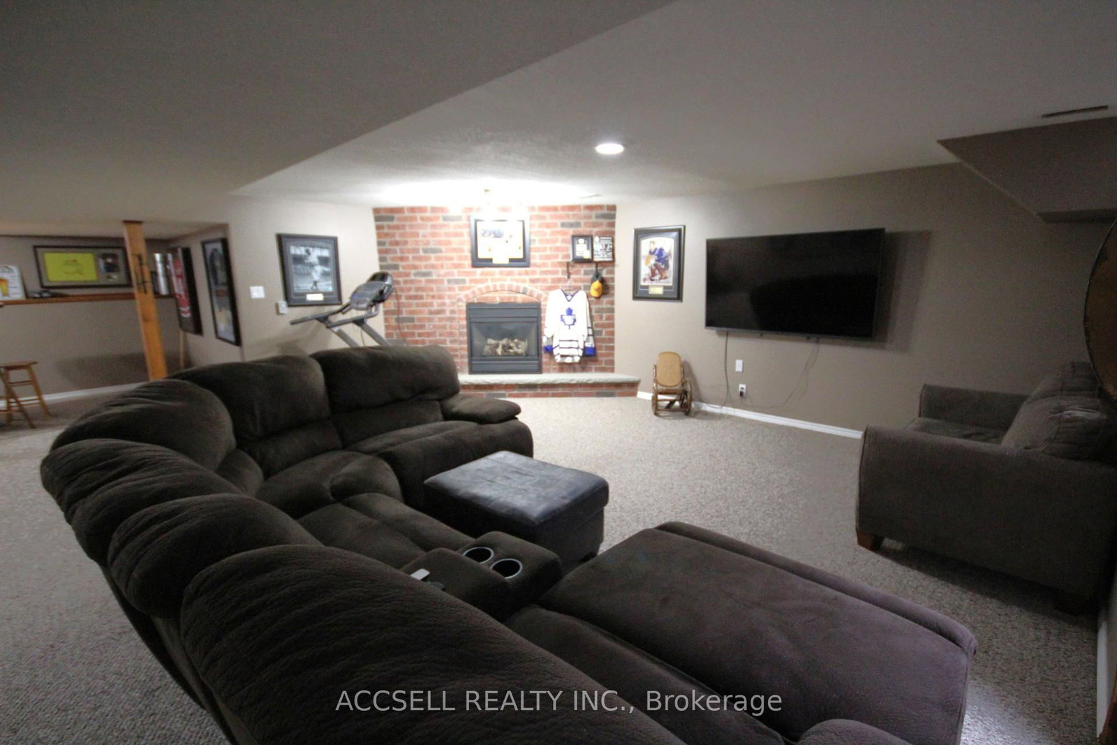 Detached House for sale at 635 Highview Drive, St. Thomas, Ontario, N5R 5E7 - St. Thomas - MLS: X12847770