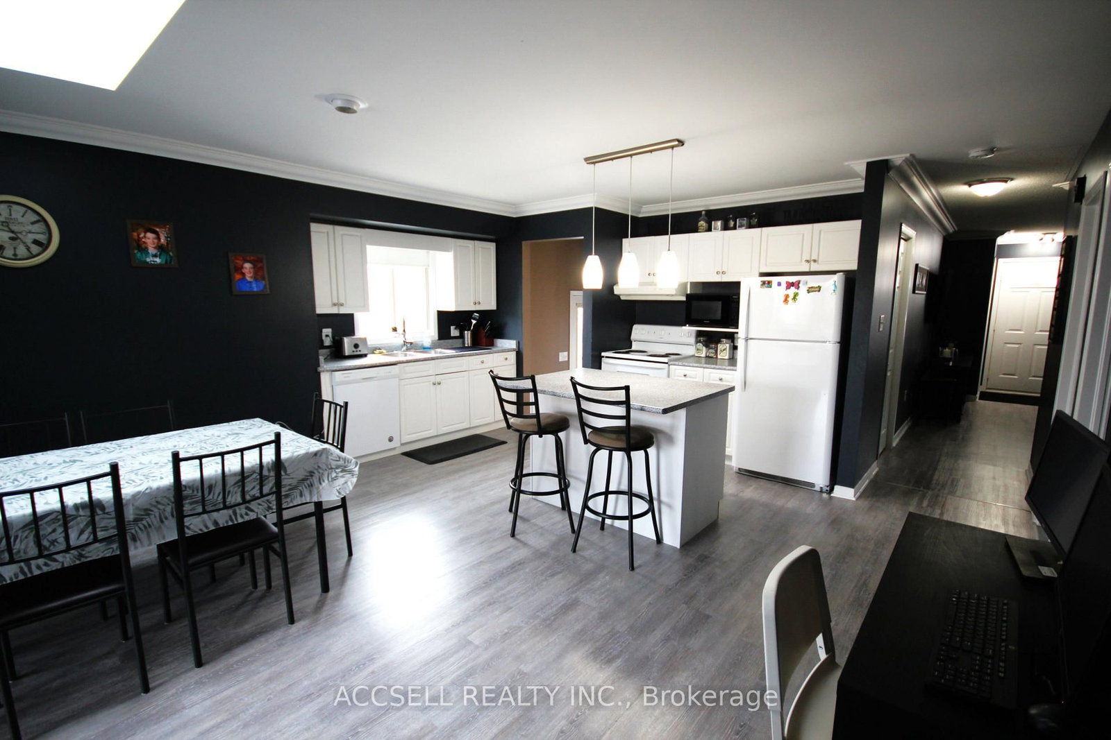 Detached House for sale at 635 Highview Drive, St. Thomas, Ontario, N5R 5E7 - St. Thomas - MLS: X12847770