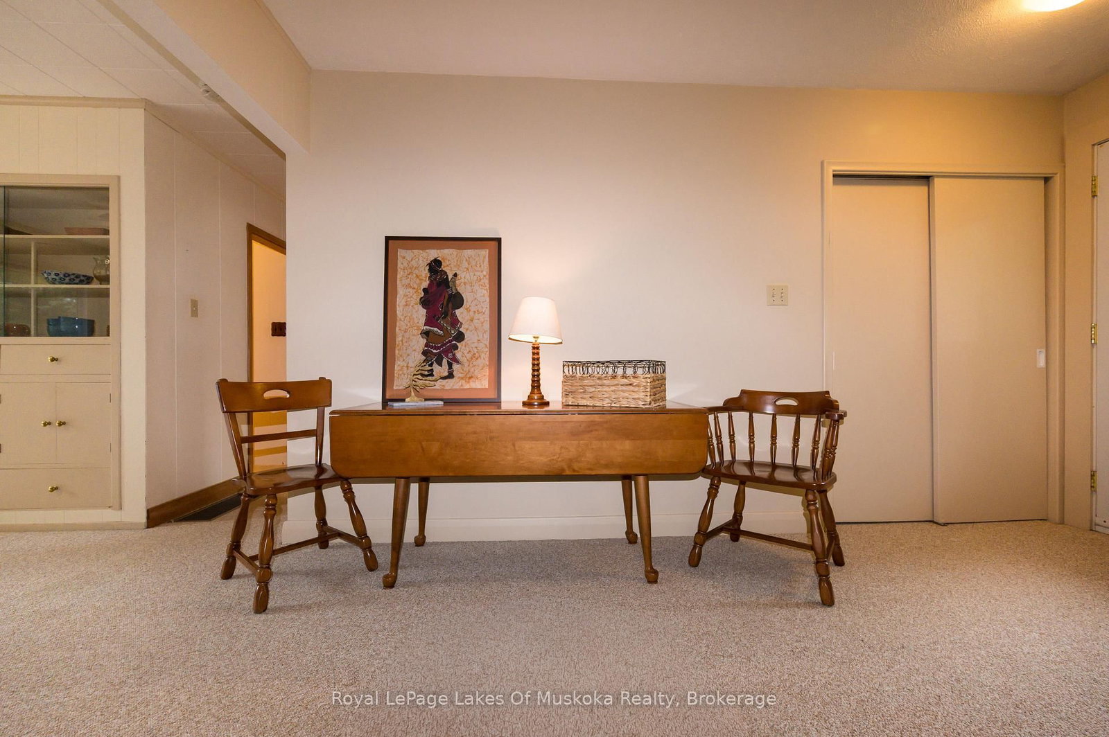 Detached House for sale at 574 Ravenscliffe Road, Huntsville, Ontario, P1H 1N5 - Chaffey - MLS: X12847850