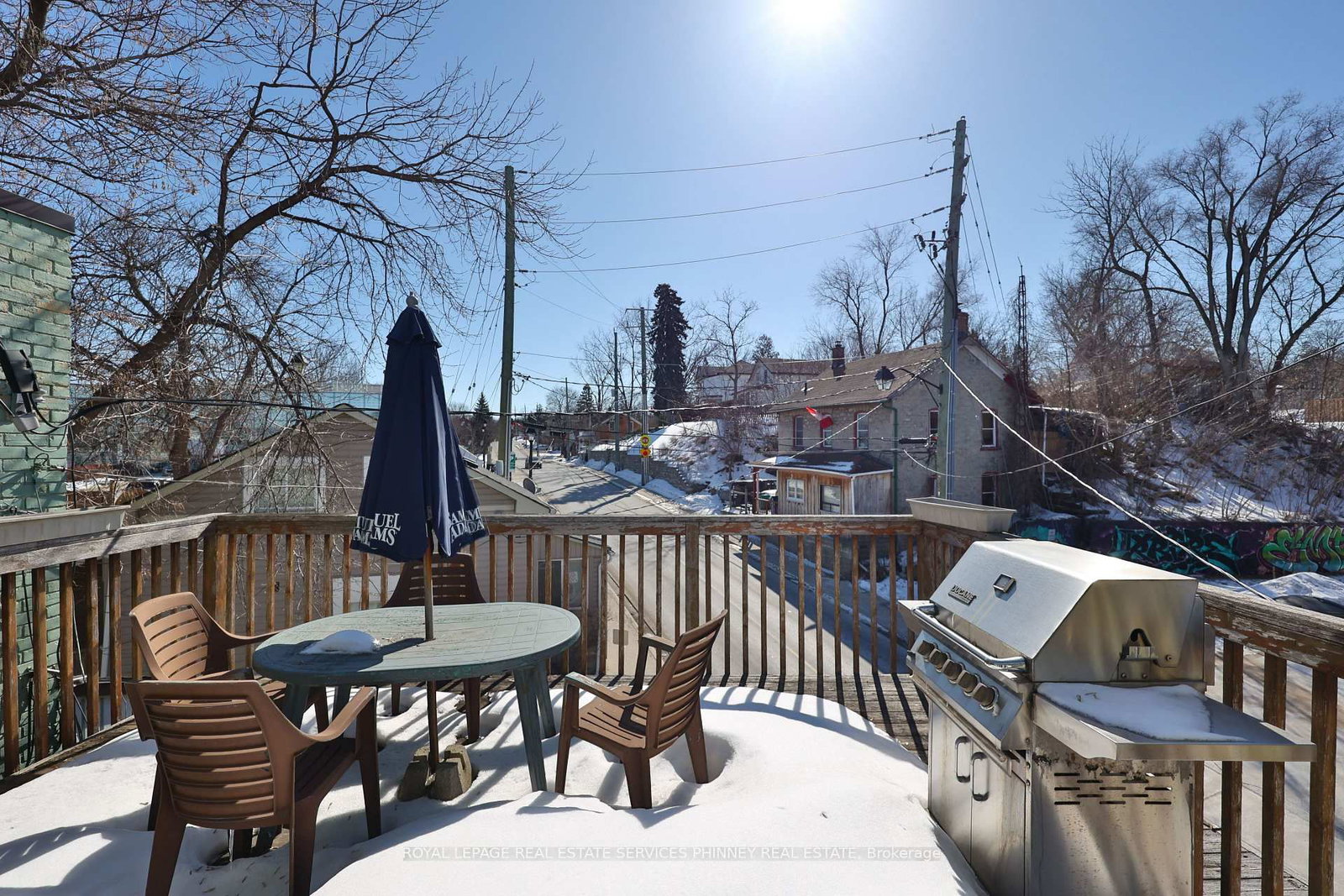 2 Queen Street E - Photo 23