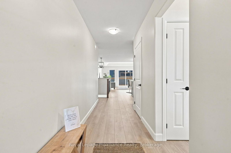 106 Hastings Park Dr photo 4