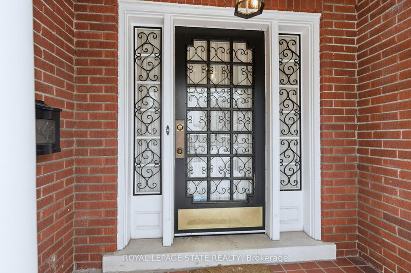 247 MacNab St S, Hamilton, L8P 3E2 | Image 3