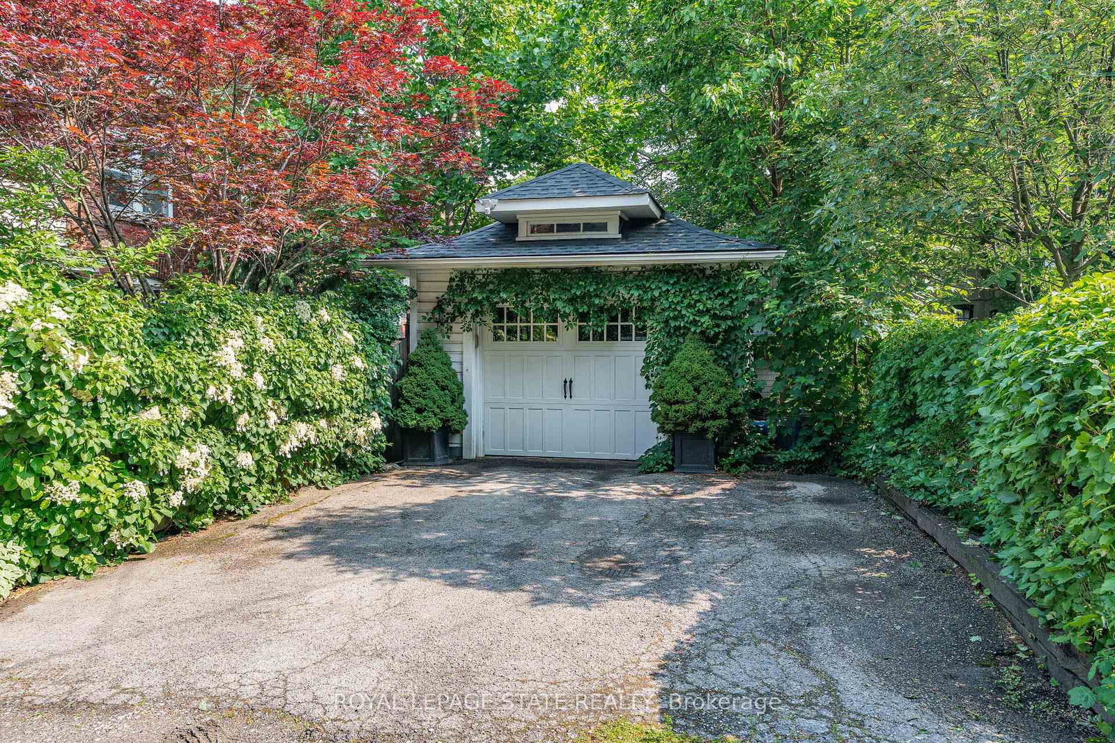 247 MacNab Street S - Photo 38