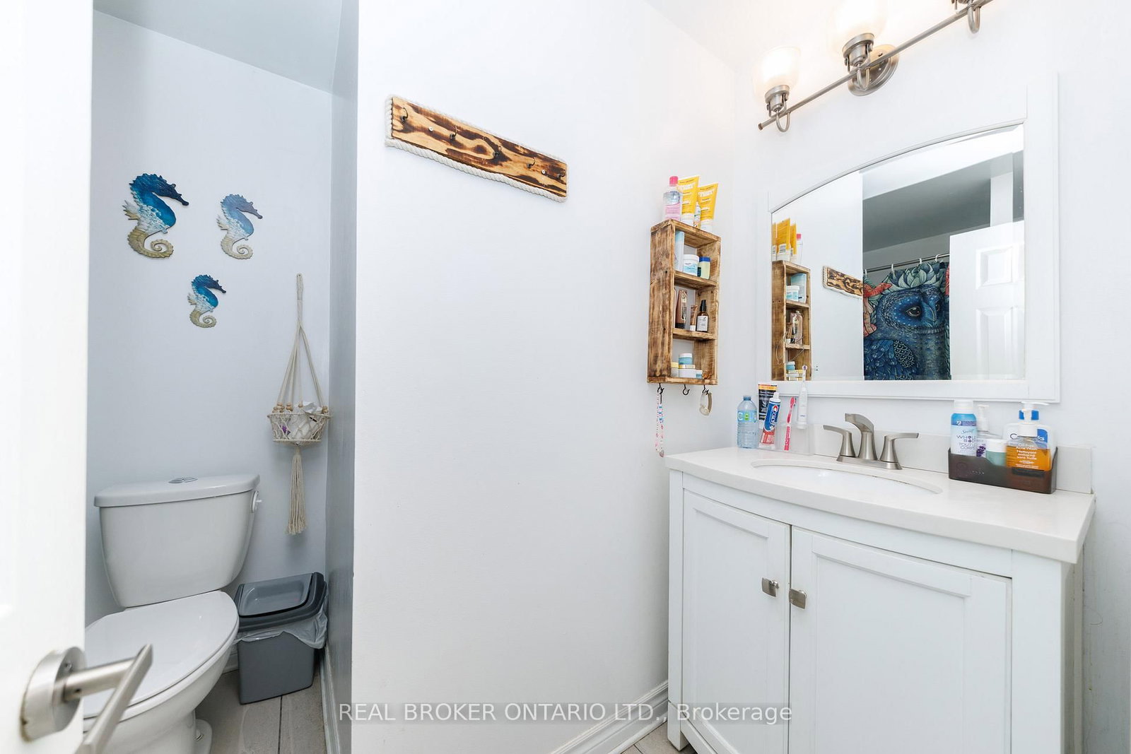 Semi-Detached House for sale at 242 Jarvis Street, Fort Erie, Ontario, L2A 2S5 - Central - MLS: X12848548