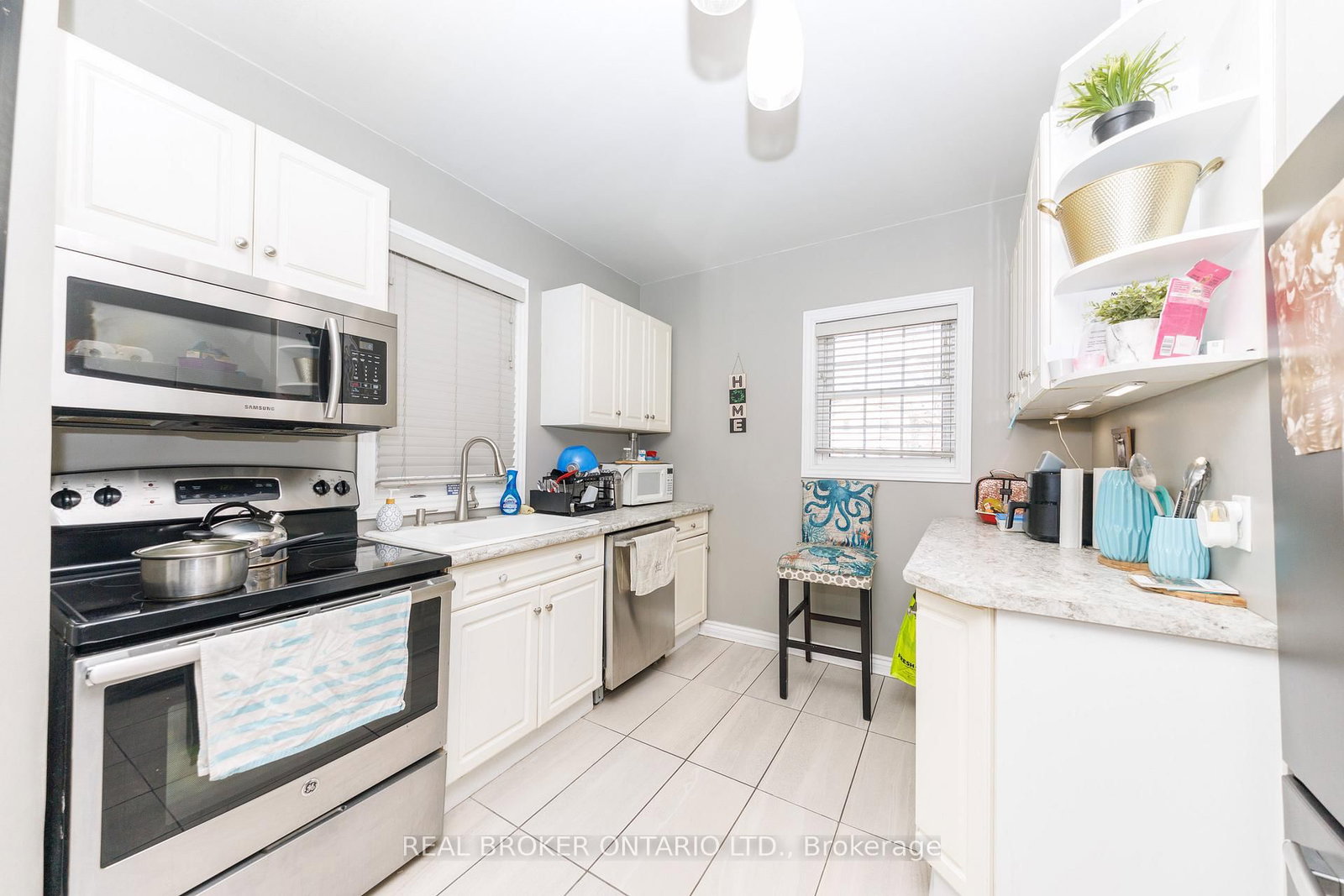 Semi-Detached House for sale at 242 Jarvis Street, Fort Erie, Ontario, L2A 2S5 - Central - MLS: X12848548