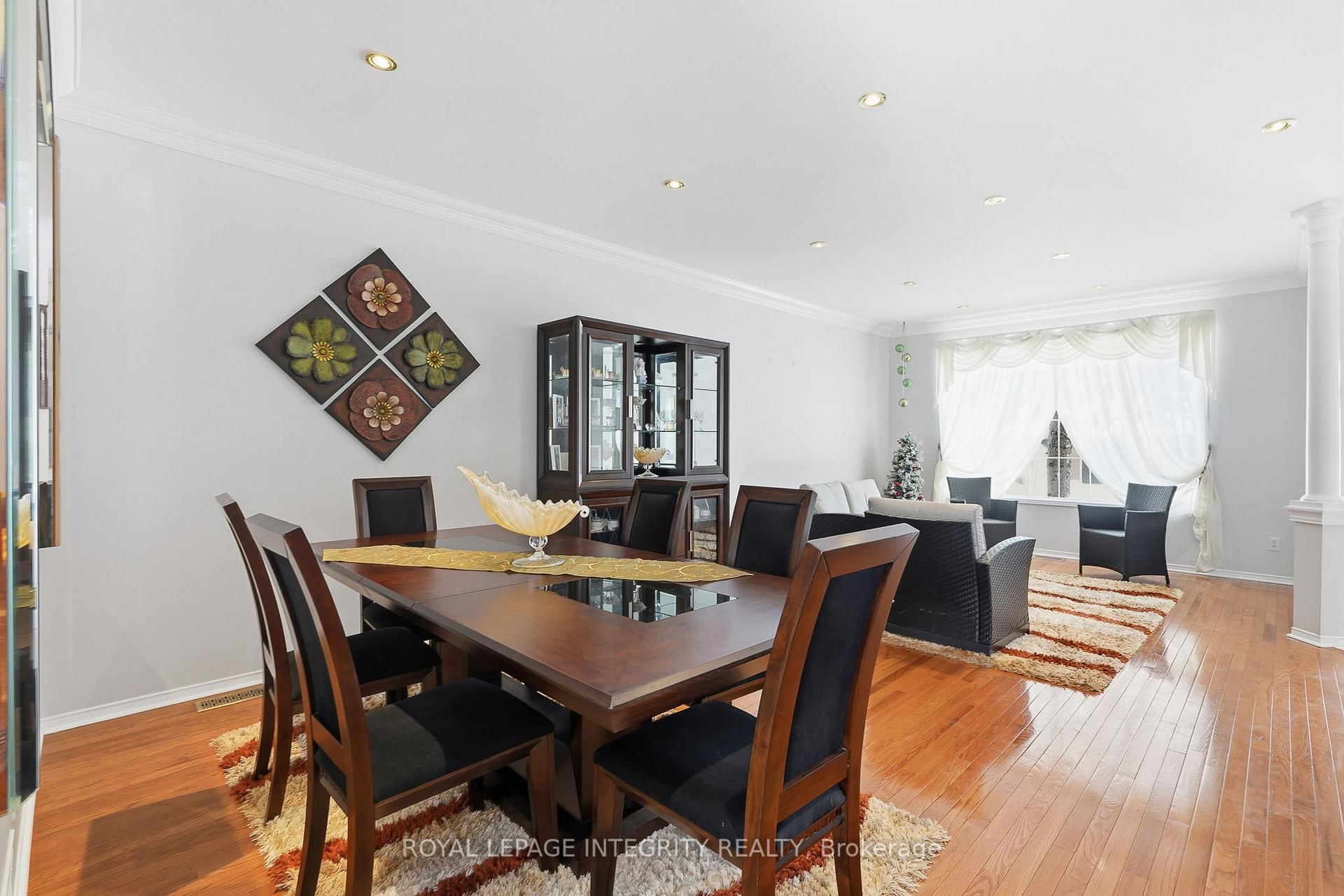 2104 Sandy Oaks Drive