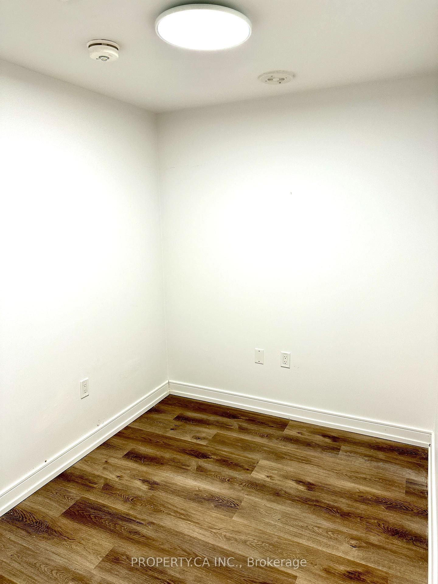 1 Jarvis Street, Unit 328 - Photo 3