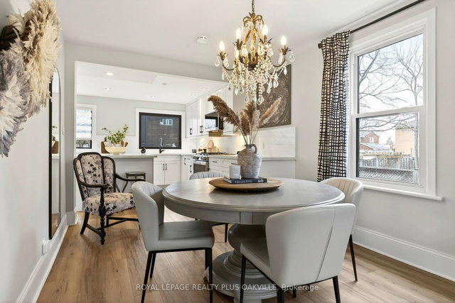 381 Elizabeth Street