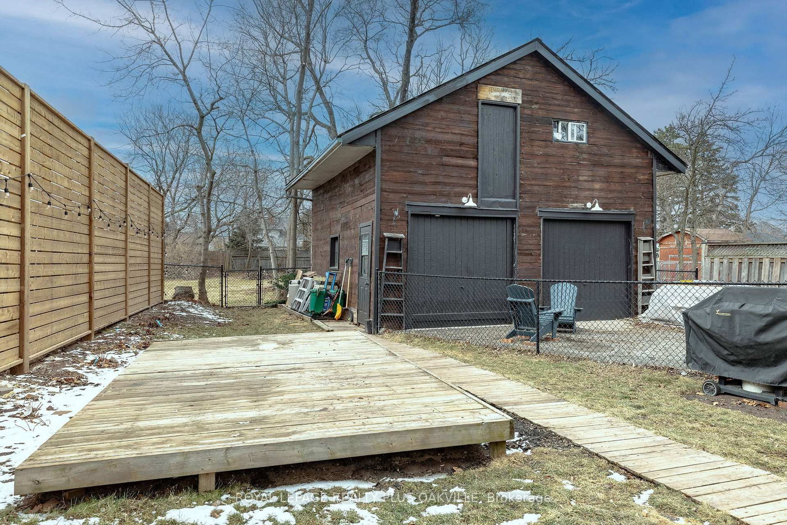 381 Elizabeth Street - Photo 50